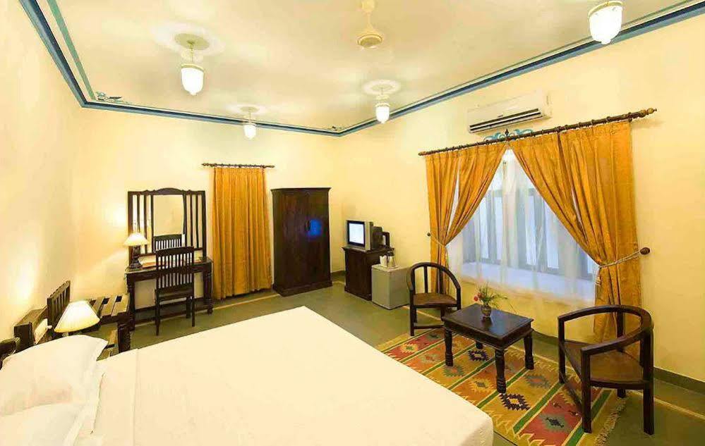 The Udaibagh Hotel Udaipur Buitenkant foto