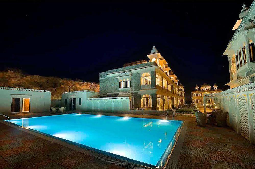 The Udaibagh Hotel Udaipur Buitenkant foto