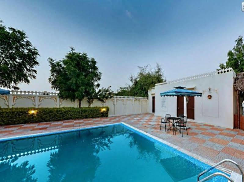 The Udaibagh Hotel Udaipur Buitenkant foto