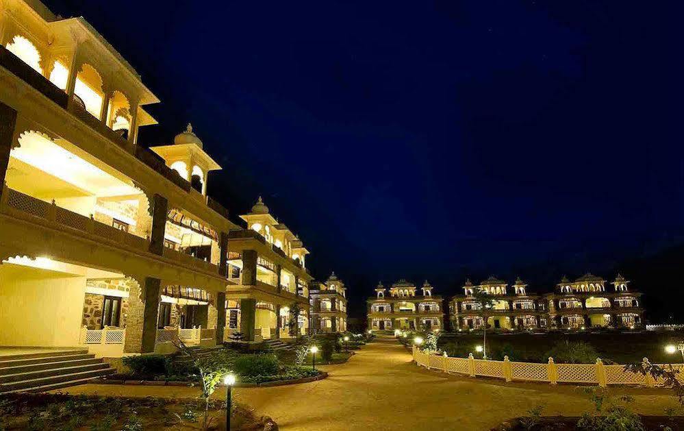 The Udaibagh Hotel Udaipur Buitenkant foto