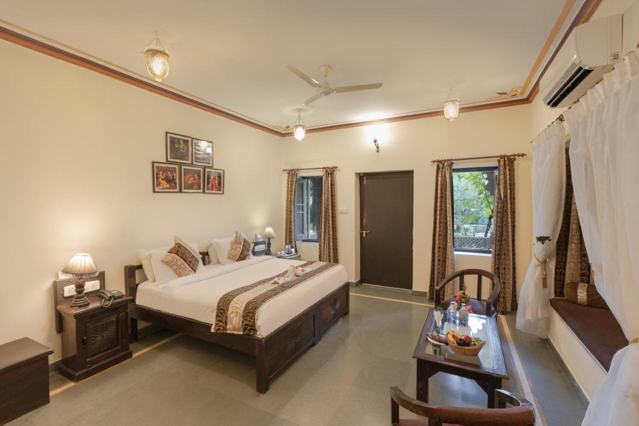 The Udaibagh Hotel Udaipur Buitenkant foto