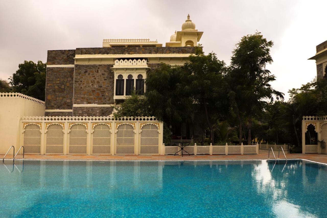 The Udaibagh Hotel Udaipur Buitenkant foto
