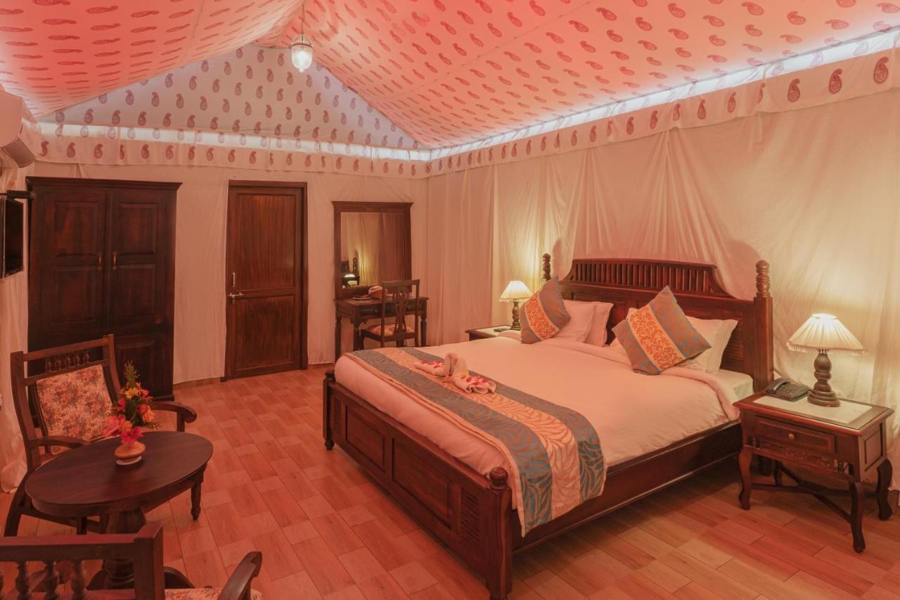 The Udaibagh Hotel Udaipur Buitenkant foto